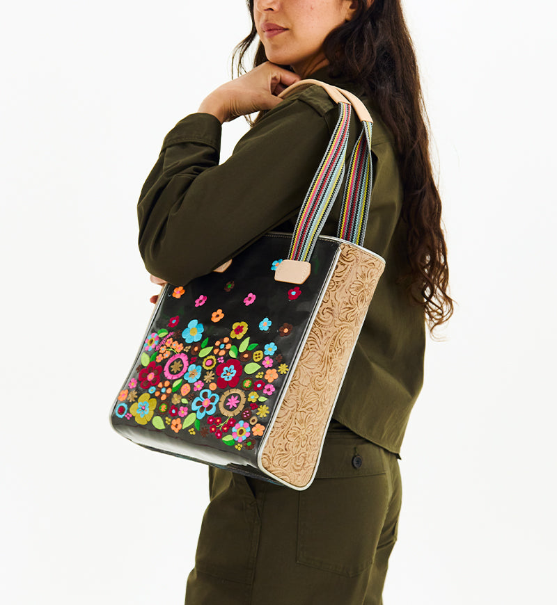 Banks Chica Tote - Image 8